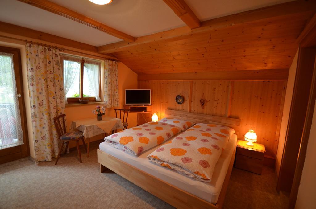 Gaestehaus Friedl Kirchberg in Tirol Phòng bức ảnh